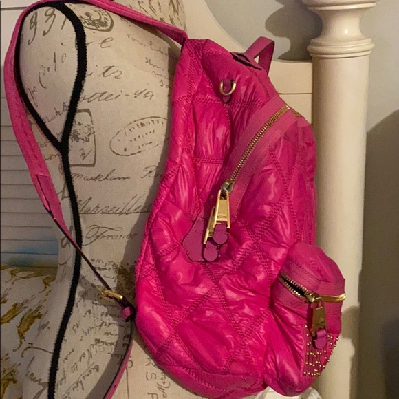 Moschino hot pink back pack - Picture 6 of 11